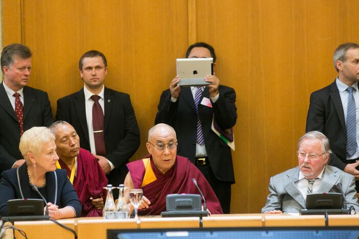 Jo šventenybė Dalai Lama XIV – Seime