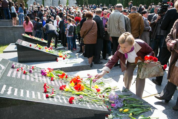 Vilniaus Antakalnio kapinėse tradiciškai paminėta Pergalės diena