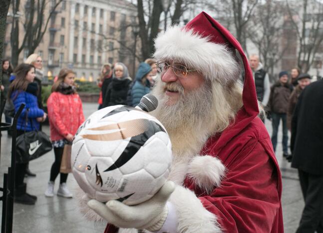 Kelionę pradėjo Kalėdų karavanas