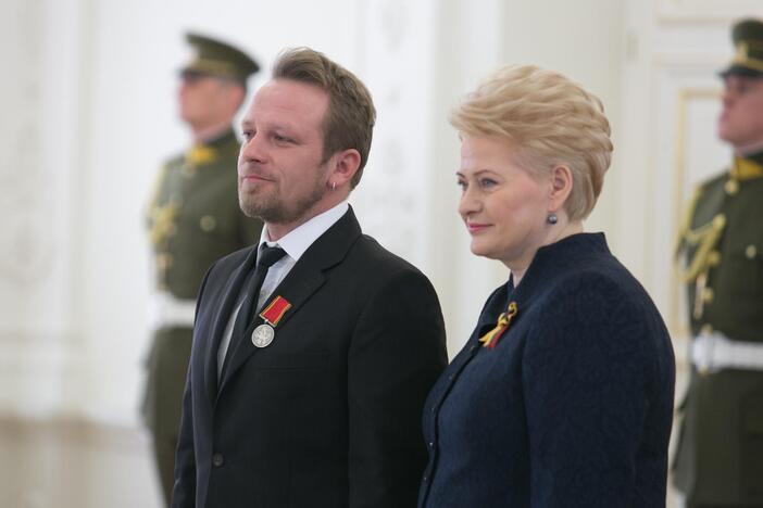 Dalia Grybauskaitė Valstybės atkūrimo dieną apdovanojo esamą ir buvusį premjerą, užsienio reikalų ministrą, buvusį ambasadorių Ukrainoje