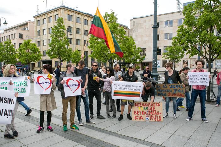 Nepritariančių šauktinių kariuomenės grąžinimui protestas