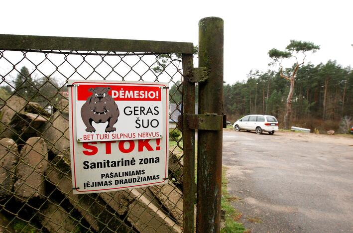 Tarnybiniai butai Kleboniškyje