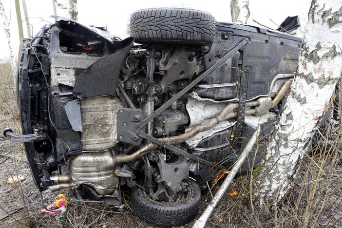 BMW avarija Kairių kelyje