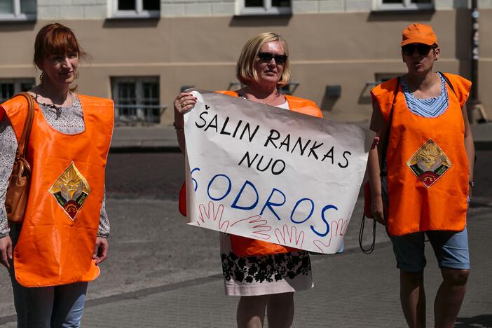 "Solidarumo" protestas prie Prezidentūros