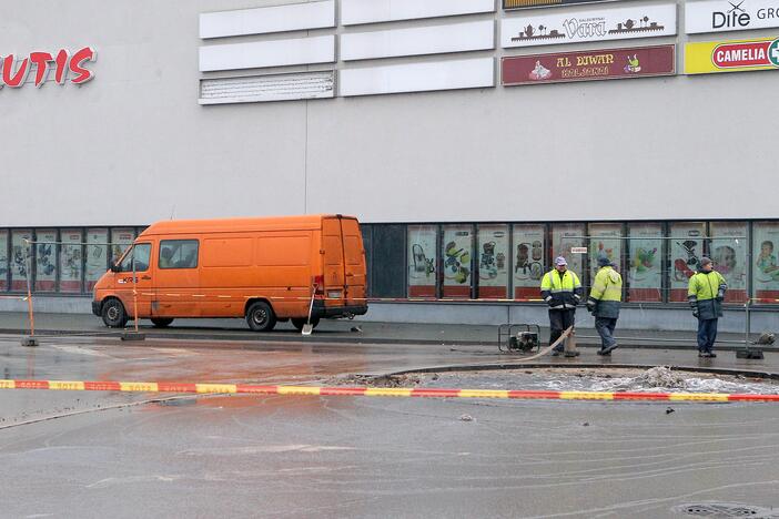 Vandentiekio avarija Jonavos gatvėje