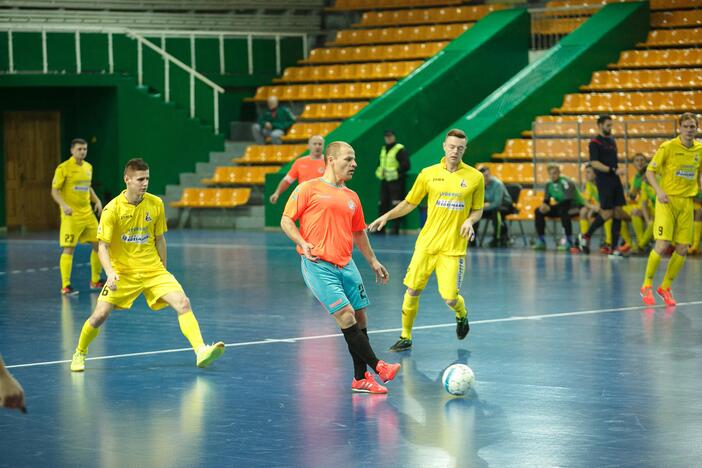 Salės futbolas : "Vytis" - "Baltija"