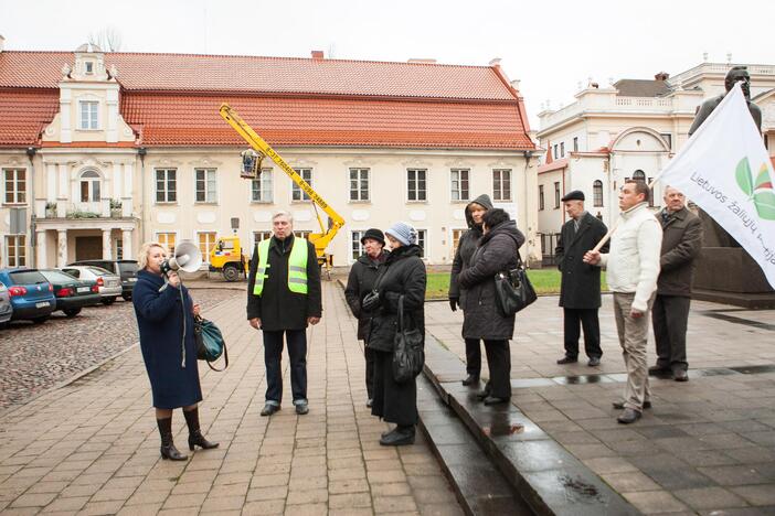 Mitingas prieš atliekų deginimo gamyklos statybas Kaune