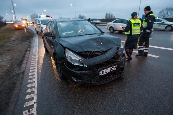 Avarija ties išvažiavimu