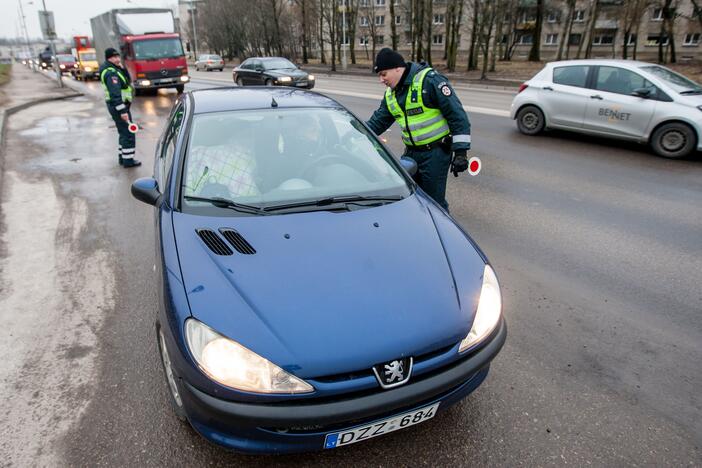 Kauno policija sveikino moteris