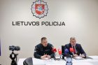 Kauno policijos spaudos konferencija dėl rastų klastočių