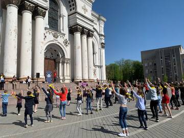 Masinis vaikų flashmob‘as 