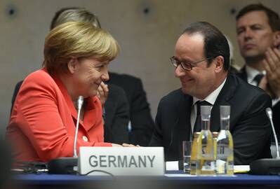 Angela Merkel ir Francois Hollande