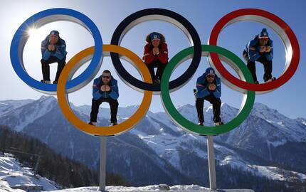 Austrijos olimpiečiai pozuoja Sočyje.