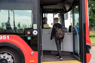 Prasidėjus mokslo metams moksleiviai grįžta į viešąjį transoortą.