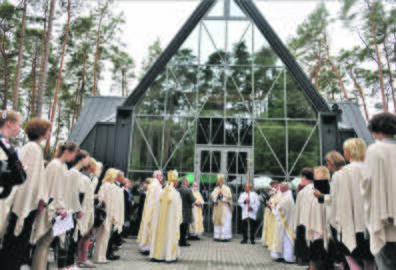 Šventovė: Kauno vyskupijos, bendruomenės ir savivaldybės pastangomis atstatytą Kulautuvos Mergelės Marijos Vardo bažnyčią pašventino vyskupas Kęstutis Kėvalas.