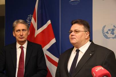 Britų užsienio reikalų sekretorius P. Hammondas ir L. Linkevičius