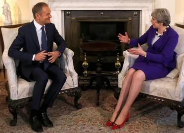 Donaldas Tuskas ir Theresa May