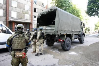 Situacija: dažnas mobilizaciją įsivaizduoja tik kaip kariškių ir karo prievolininkų telkimą kariauti, bet iš tikrųjų mobilizuojami ir tie, kurie turės užtikrinti gyvybiškai svarbių institucijų ir ūkio subjektų veiklos tęstinumą.