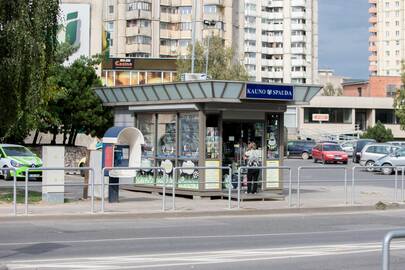 Kenčia: kioskų darbuotojos pakraupusios nuo siautėjančių paauglių.