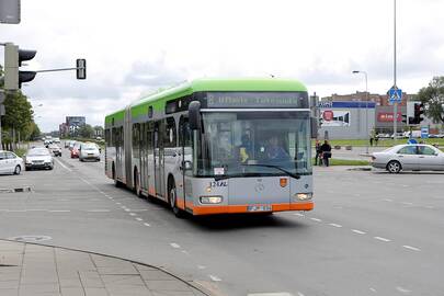 Nuo ateinančių metų siūloma didinti kelionės viešuoju transportu kainą.