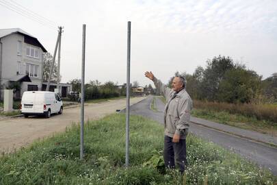  Pažadas: šiandien lentelė su gatvės pavadinimu turėtų būt sugrąžinta į savo vietą.