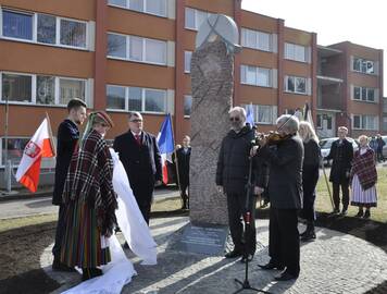 Atminimas: Kretingoje B.Joselevičiui atidengtas paminklas.