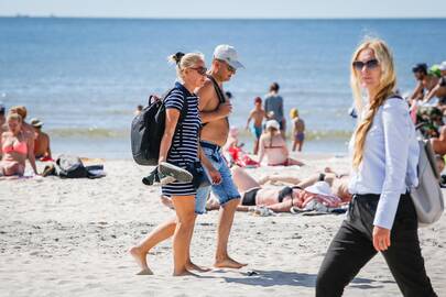 Prognozės: šią vasarą neįprastai šiltas ir jūros vanduo, prie kranto – maždaug 25 laipsnių.