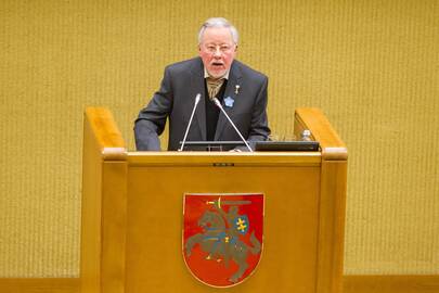 V. Landsbergis