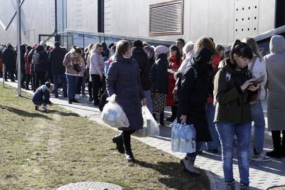 Srautai: didžiausias antplūdis į uostamiestį atvykusių ukrainiečių Pabėgėlių registracijos centre buvo pirmąją veiklos savaitę, dabar atvykėlių srautas pamažu senka.