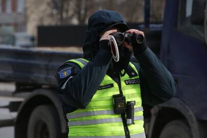 Tarnyba: pastaruoju metu pareigūnams tenka kreipti dėmesį ir į paauglius.