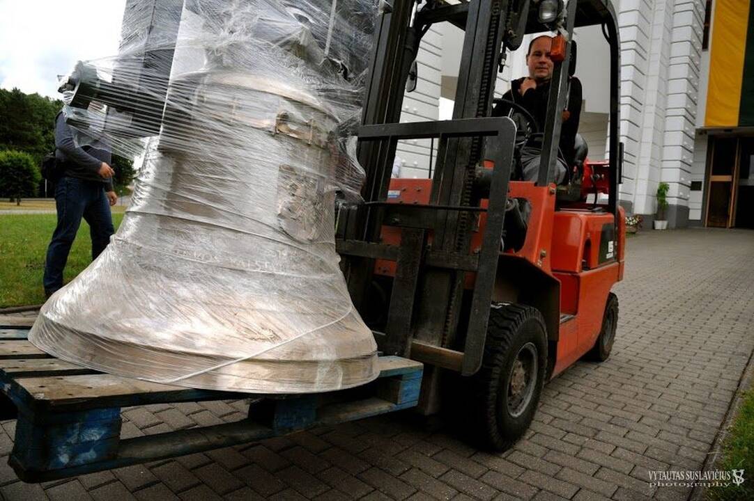 Elektrėnų bažnyčios naujieji varpai