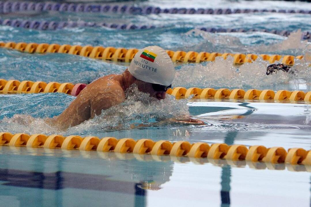 Alytuje vyko šeimų plaukimo estafetės varžybos Rūtos Meilutytės taurei laimėti.