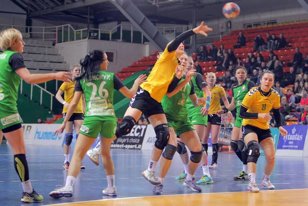 Lietuvos rankininkės Kaune pralaimėjo baltarusėms Europos čempionato atrankos rungtynes 21:29.
