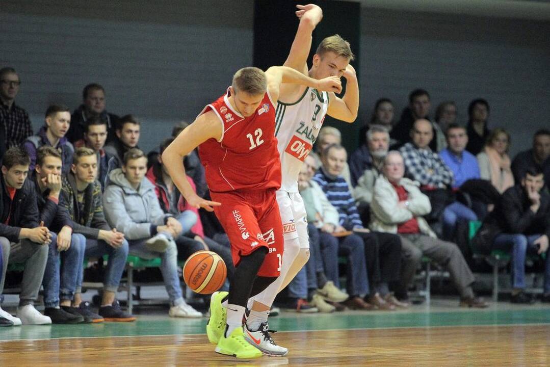 Nacionalinės krepšinio lygos ketvirtfinalis: Kauno „Žalgiris-2“ – „Mažeikiai“ 71:68.