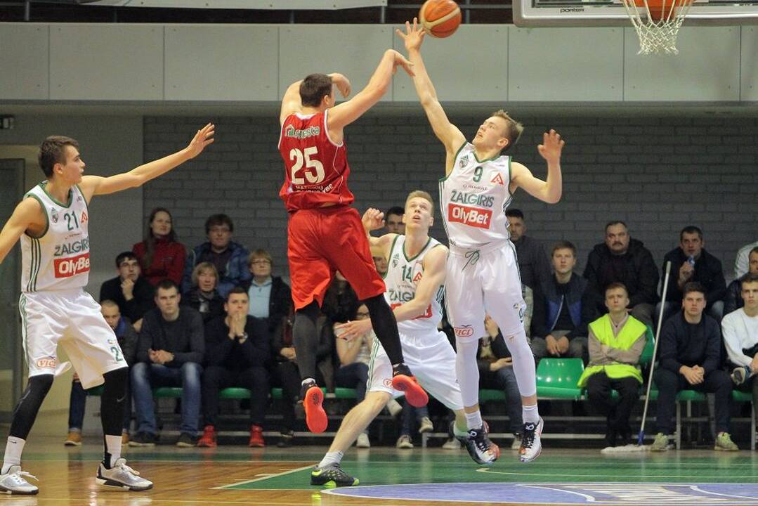 Nacionalinės krepšinio lygos ketvirtfinalis: Kauno „Žalgiris-2“ – „Mažeikiai“ 71:68.