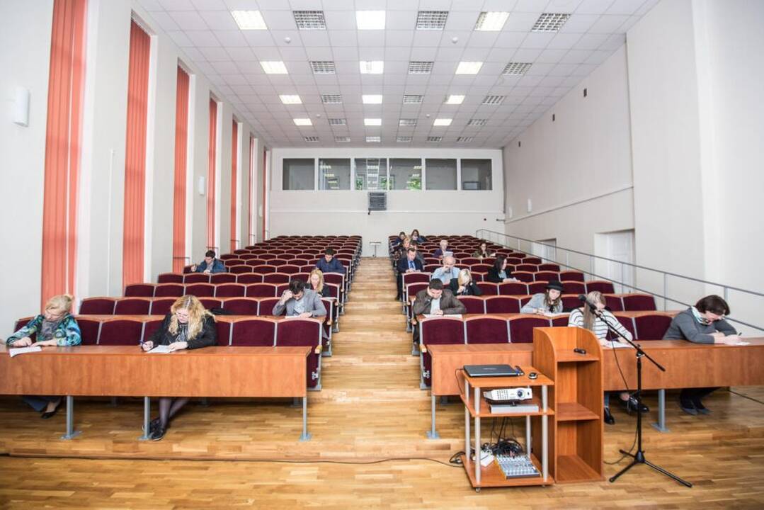 Konstitucijos egzaminas