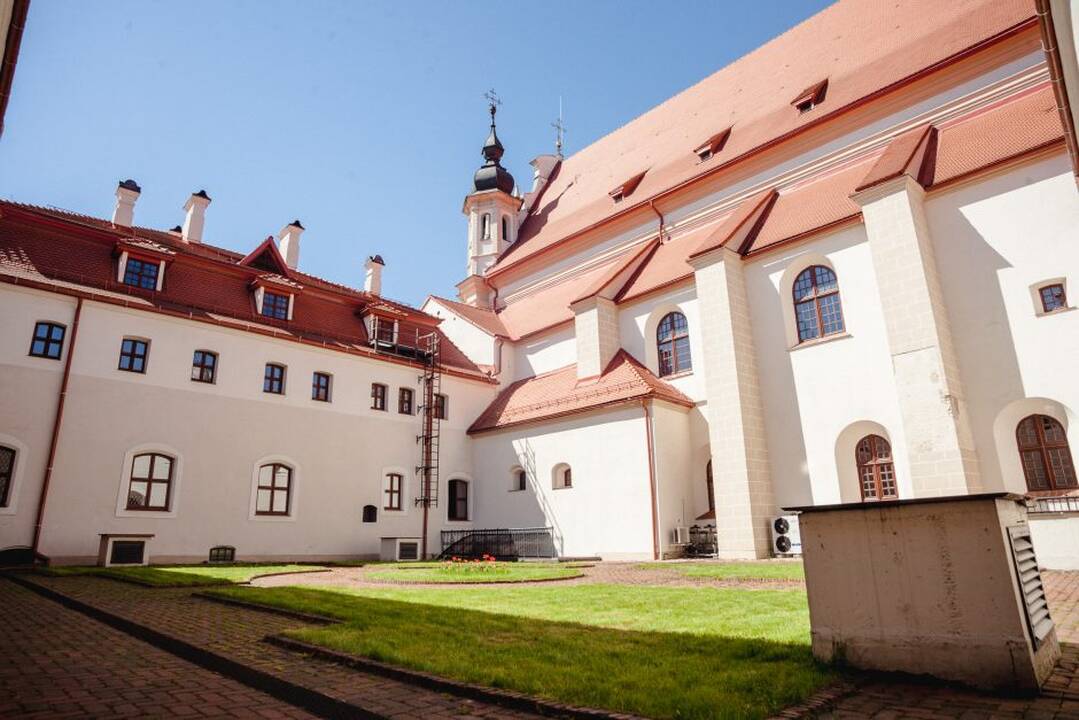 Atsinaujinęs Vilniaus bernardinių vienuolynas