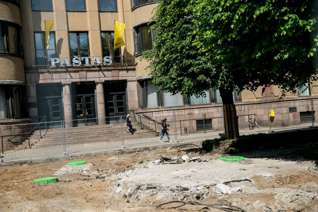 J. Vileišio paminklas perkeltas į Rotušės aikštę