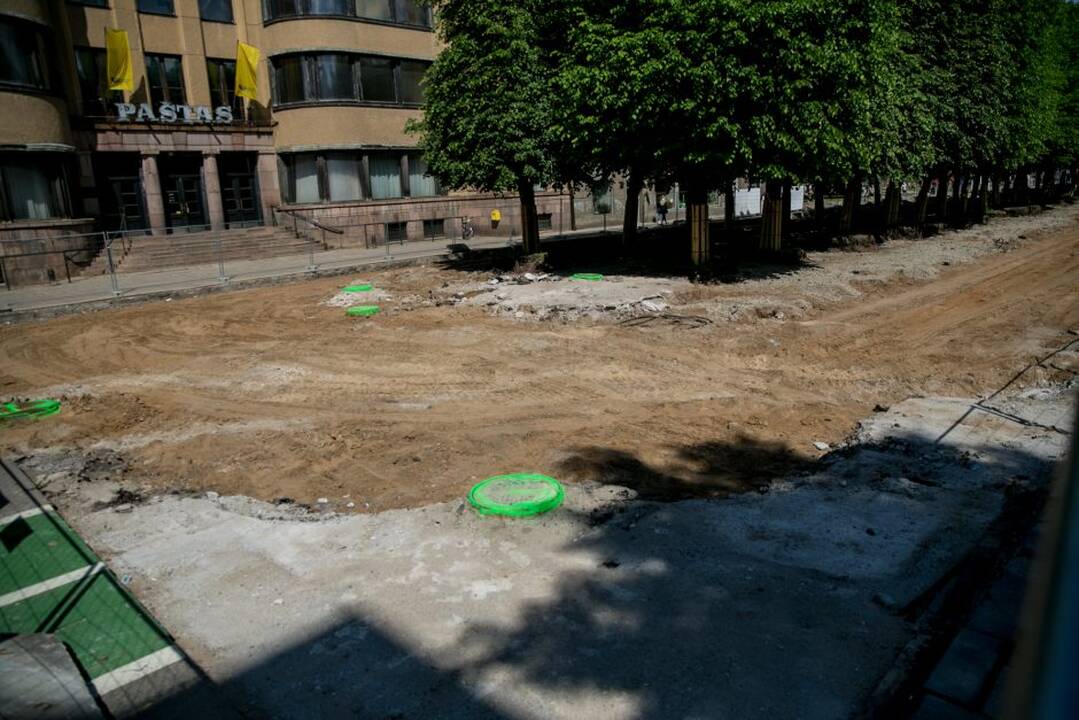 J. Vileišio paminklas perkeltas į Rotušės aikštę