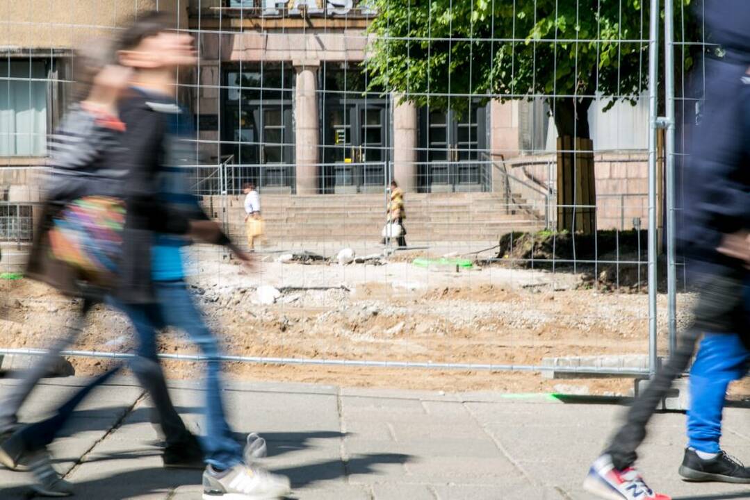 J. Vileišio paminklas perkeltas į Rotušės aikštę