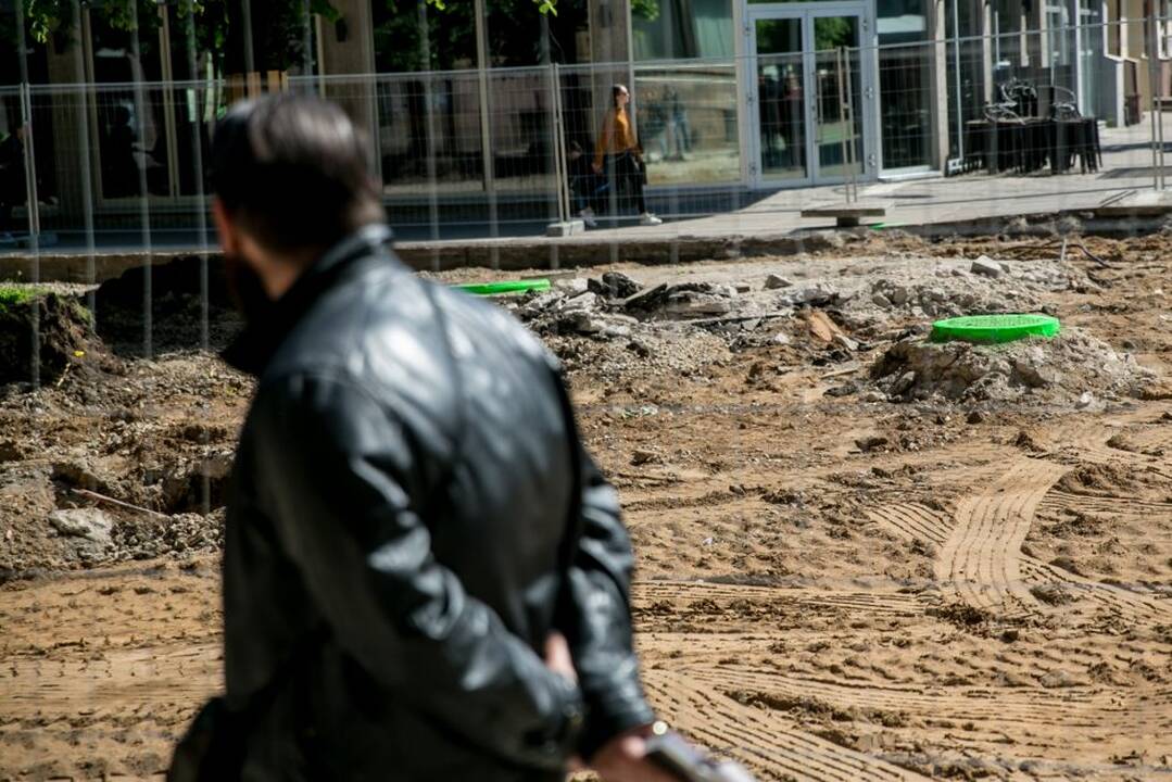 J. Vileišio paminklas perkeltas į Rotušės aikštę