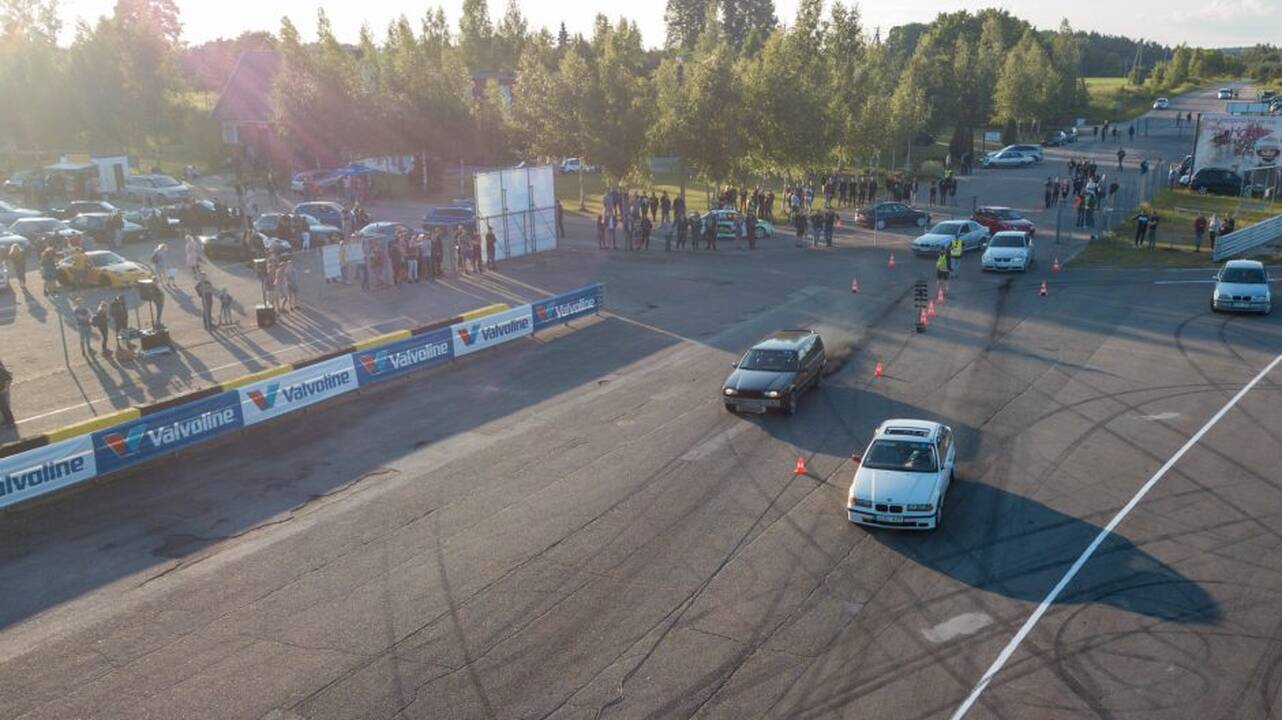 Traukos lenktynės "Nemuno žiede" 