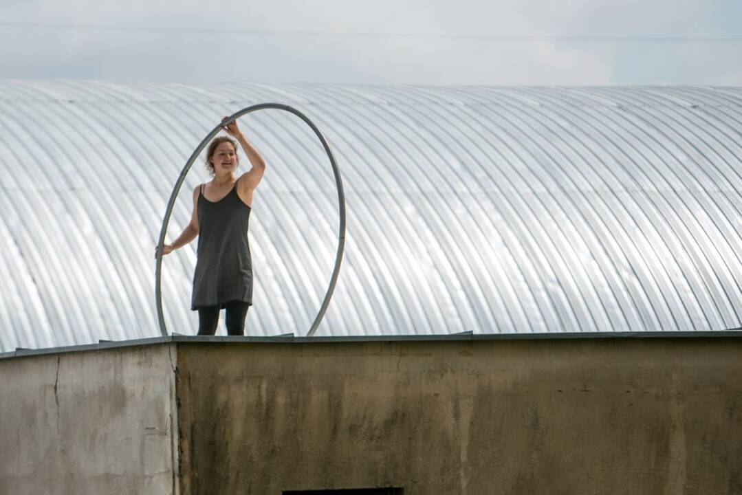 Netikėtumų festivalyje pasirodė cirko artistai