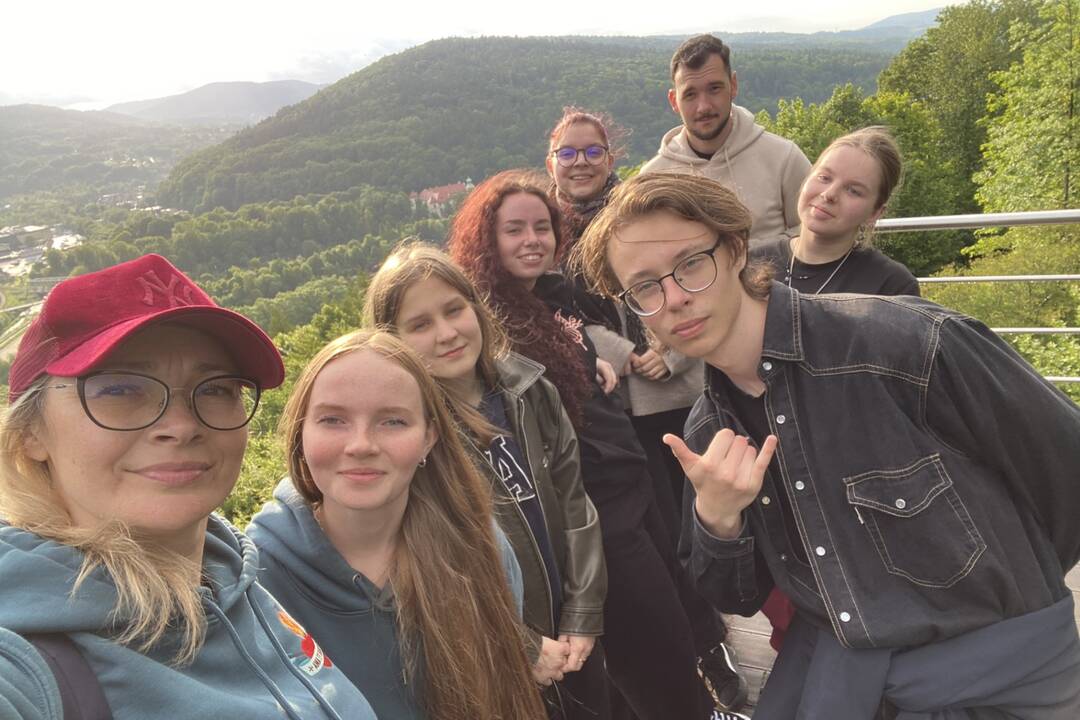 Nuotykiai: jaunieji karitiečiai lankėsi Lenkijoje esančiame miestelyje Beskidų Suchoje.