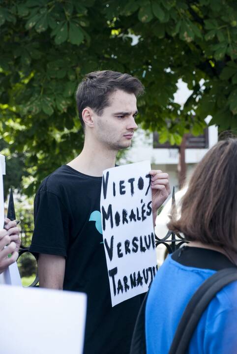 Protestas prie Maisto ir veterinarijos tarnybos