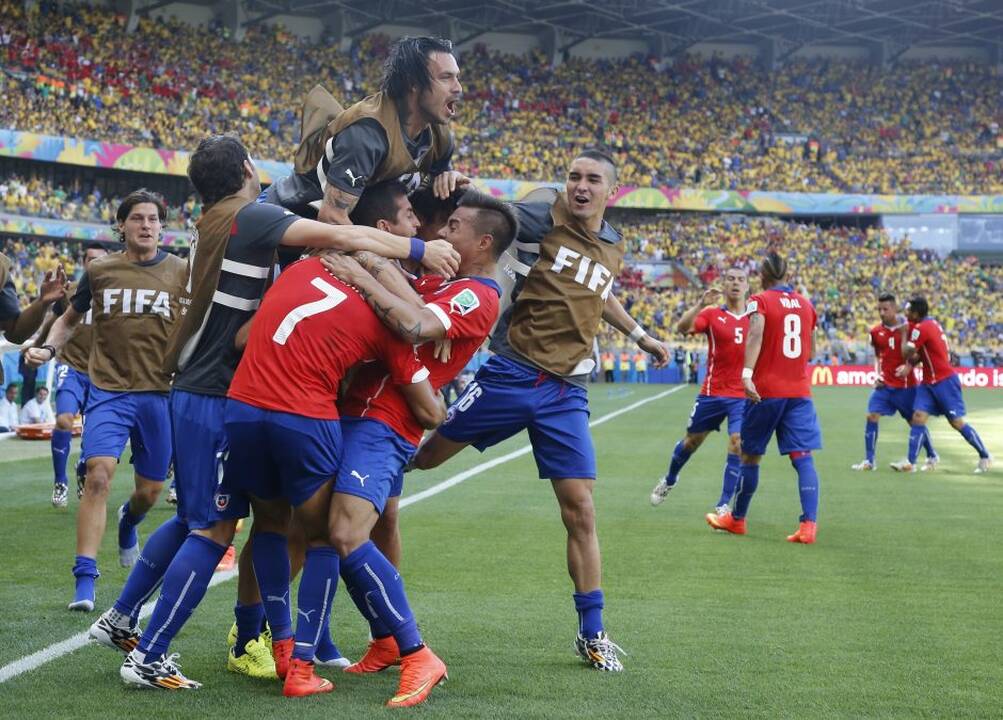 Pasaulio futbolo čempionatas: Brazilija - Čilė