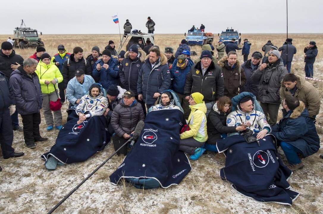 Astronautai sugrįžo į Žemę