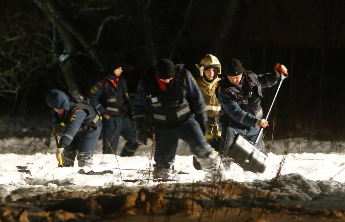 Pamaskvėje sudužo keleivinis lėktuvas