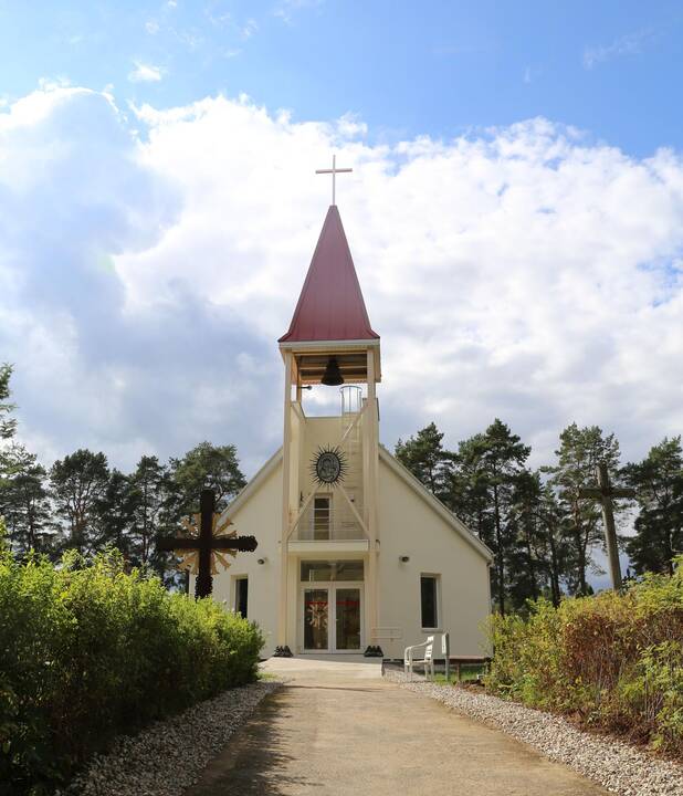 Paštuvos bažnyčia iškilo ant gerumo pamatų