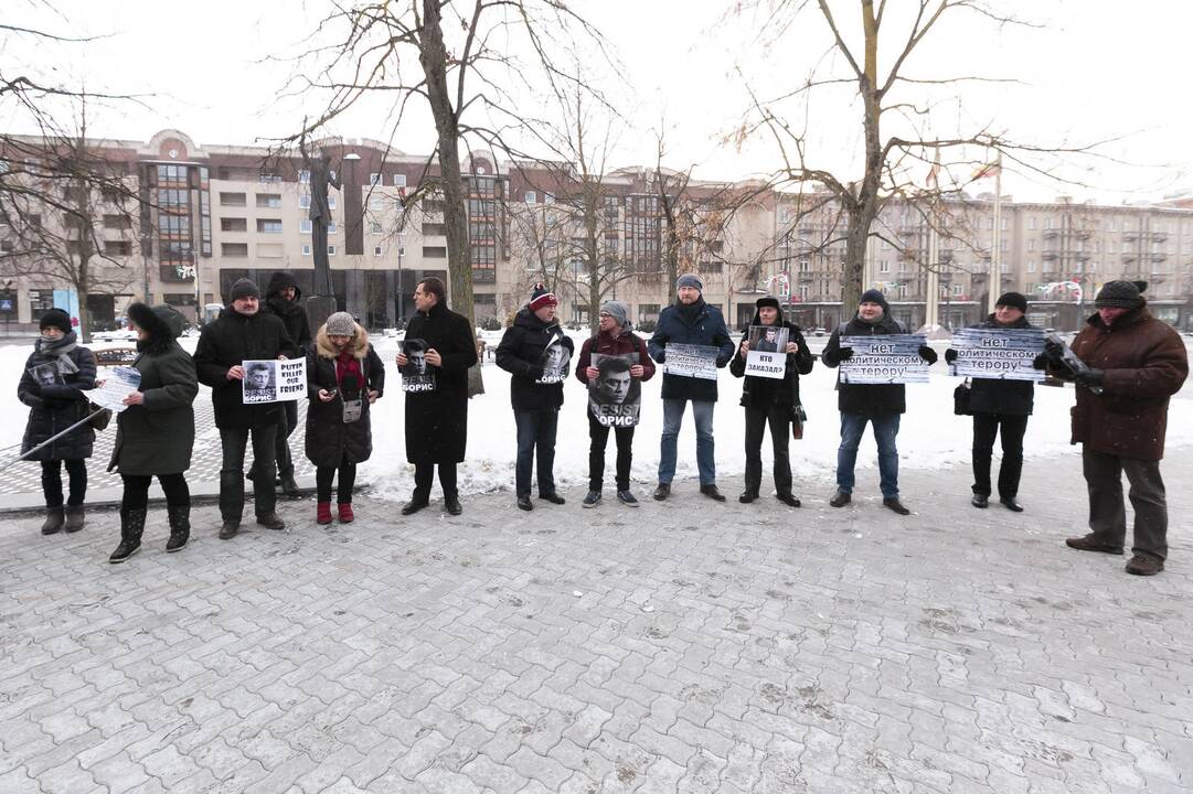 Vilniuje paminėtos B. Nemcovo žūties metinės